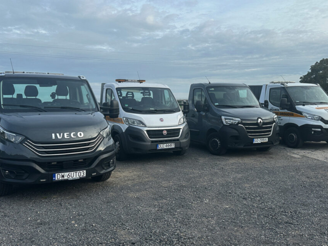 MANOL - Pomoc drogowa i transport